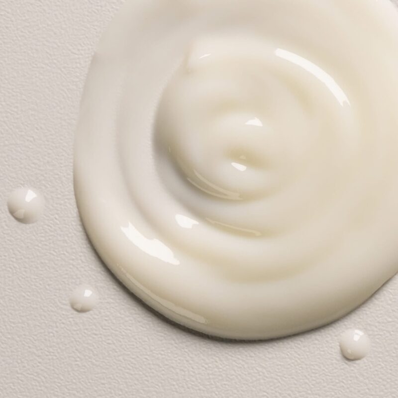 OI All In One Milk Dưỡng chất đa năng cấp ẩm và giảm rối xù